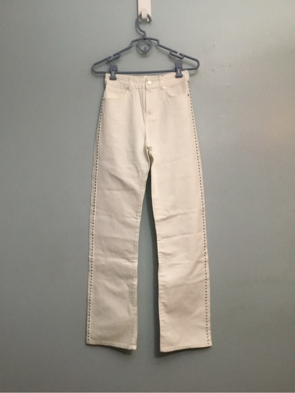 ZARA Cream Straight-Leg Jeans with Side Eyelet Trim size 2
